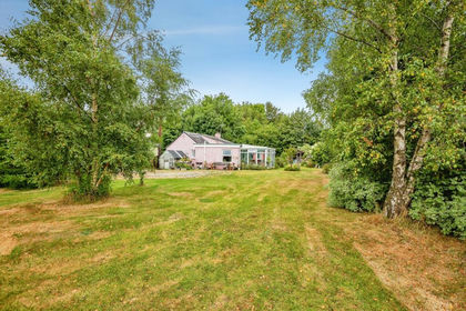 4.5 acres of House with Land for sale in Llanllwni