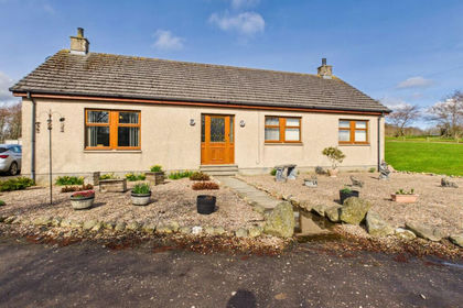 6 acres of Equestrian property for sale in Aberdeenshire North and Moray East