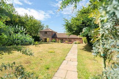 Barn Conversion for sale in Felmingham