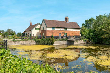 3 acres of Farmhouse for sale in Witnesham