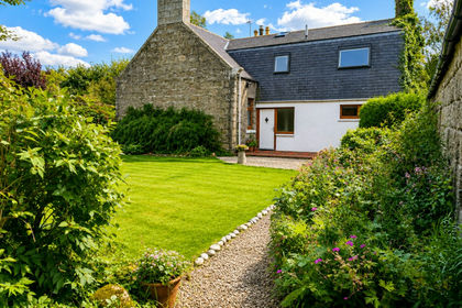 5 acres of House with Land for sale in Aberdeenshire North and Moray East