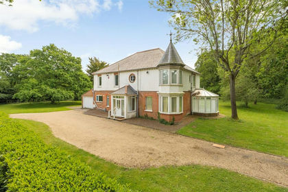 1.2 acres of House with Land for sale in Canterbury