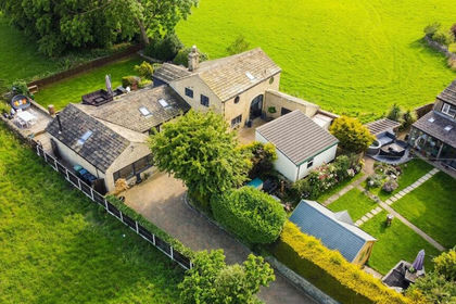 Barn Conversion for sale in Kirkburton