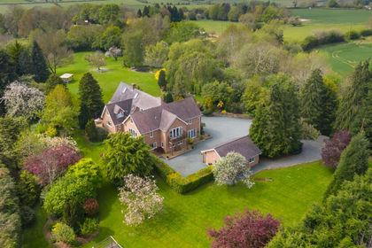 3.3 acres of House with Land for sale in Shelsley Beauchamp