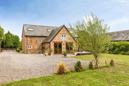 Barn Conversion for sale in Holt