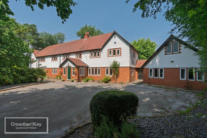 1.3 acres of House with Land for sale in High Peak