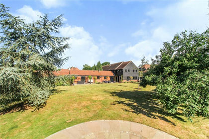 Land for sale in Hornchurch and Upminster