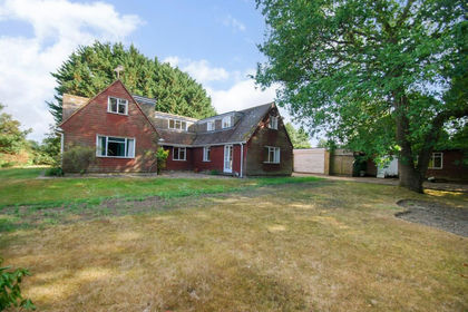1 acre of House with Land for sale in Seer Green