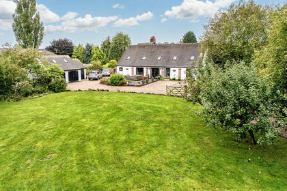 Barn Conversion for sale in Marston Montgomery