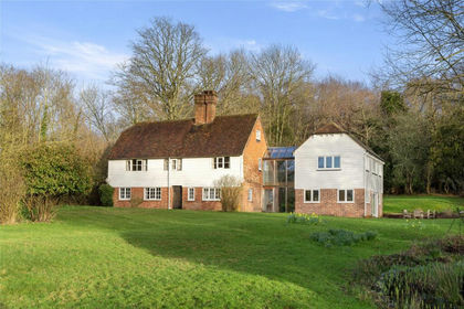 2 acres of Land for sale in Chiddingstone