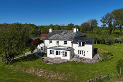 16.5 acres of Country Home for sale in Lamerton