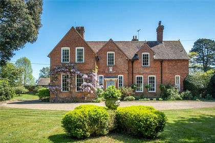 2.7 acres of Country Home for sale in Loxwood