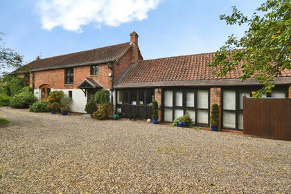 Barn Conversion for sale in South Muskham