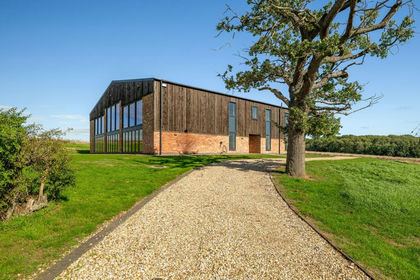 10 acres of Smallholding for sale in Averham
