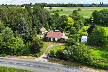 6.4 acres of Smallholding for sale in Thirkleby High and Low with Osgodby
