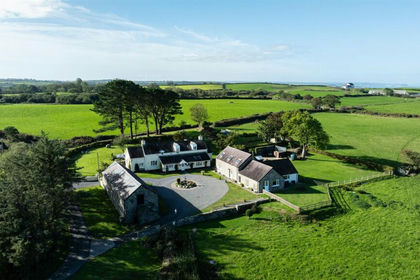 11.3 acres of Smallholding for sale in Llanrhystyd