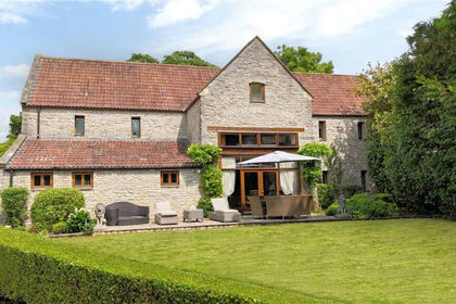 38 acres of Land for sale in Siston