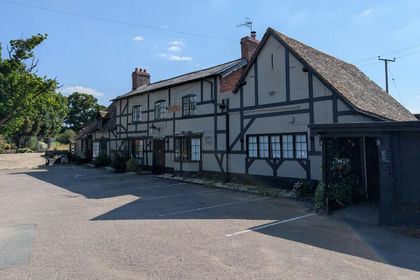 Pub for sale in Wixford