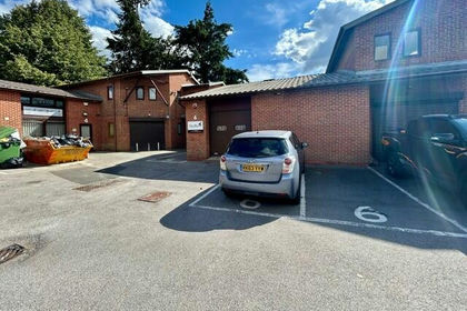 Warehouse for sale in Beedon