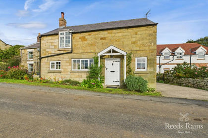 Land for sale in Staintondale