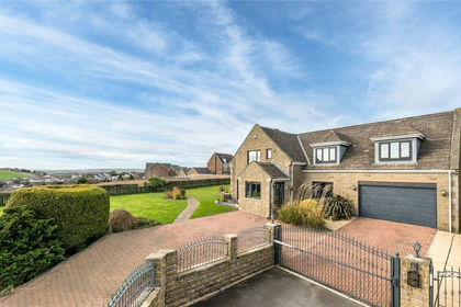 1.5 acres of Land for sale in Bradford South