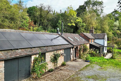 1 acre of House with Land for sale in Ipstones