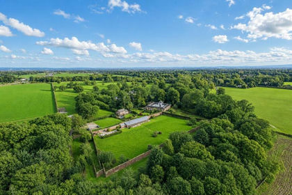 154 acres of Country Estate for sale in Mere