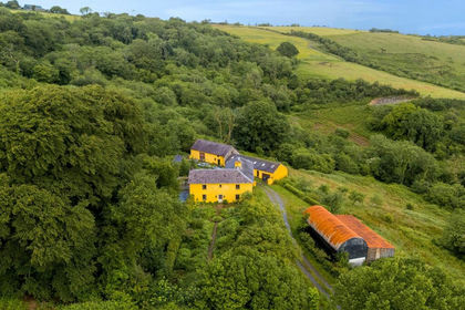 12.5 acres of Farmhouse for sale in Manordeilo and Salem