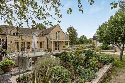 7 acres of House with Land for sale in Shilton