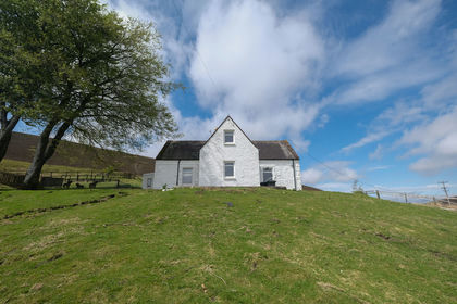 3.7 acres of Cottage for sale in Biggar