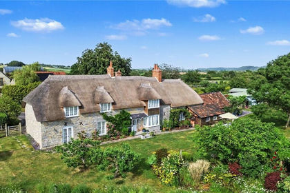 4.5 acres of Farmhouse for sale in North Curry