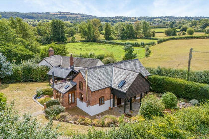 Barn Conversion for sale in Guilsfield