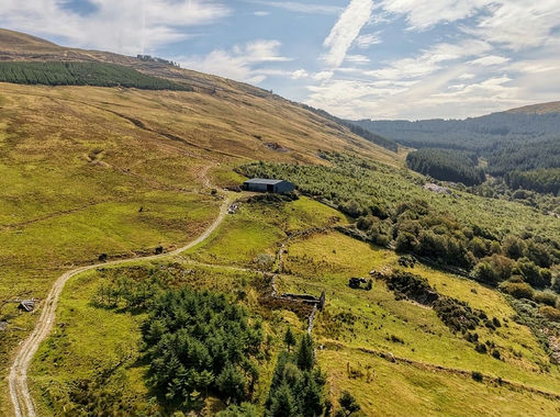 464.6 acres of Farm for sale in Llanfihangel-y-Pennant