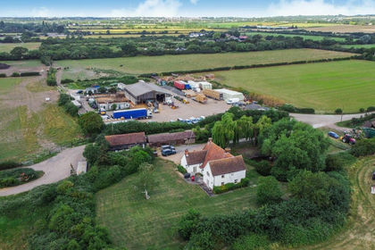 80.9 acres of Farm for sale in Hornchurch and Upminster
