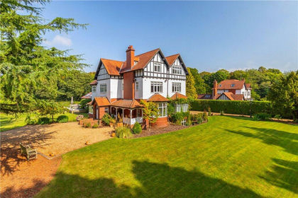 1.4 acres of House with Land for sale in Burley