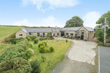 6 acres of Farmhouse for sale in Wendron