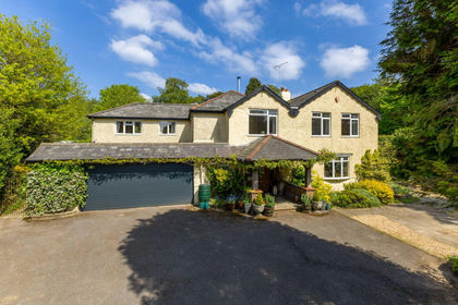 1.4 acres of House with Land for sale in Medstead