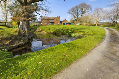 1.4 acres of House with Land for sale in Old Radnor