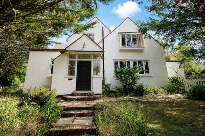4 acres of House with Land for sale in Long Man