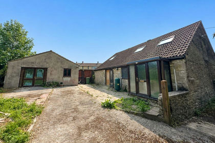Barn Conversion for sale in Shepton Mallet
