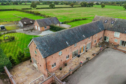 5 acres of Equestrian property for sale in Wettenhall