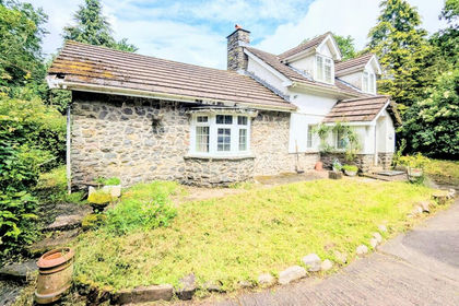 19.5 acres of House with Land for sale in Llanarthney