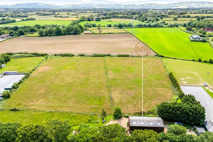 10 acres of Barn Conversion for sale in Henfield