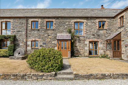 Barn Conversion for sale in Colan