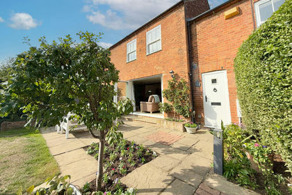 Barn Conversion for sale in Aston Abbotts