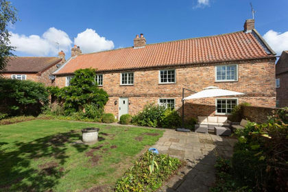 8.6 acres of House with Land for sale in Hessay