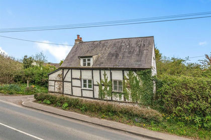 Cottage for sale in Easterton