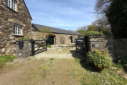 Barn Conversion for sale in Scleddau