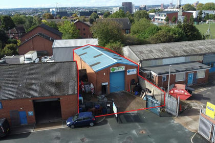 Warehouse for sale in Leeds South