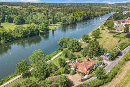 1.2 acres of Cottage for sale in Remenham